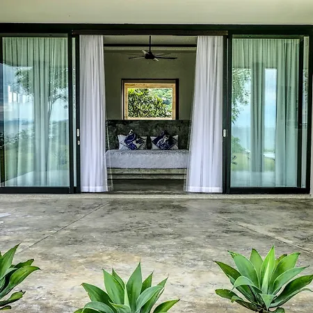 Villa Selalu Gili Gede-3